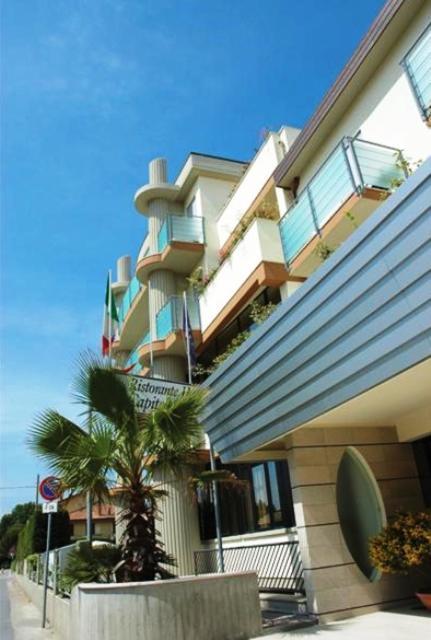 Hotel Capitol San Mauro Mare Eksteriør bilde